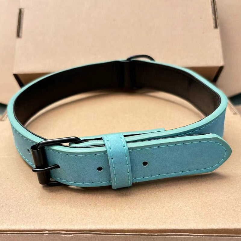 Vegetable-tanned leather dog collar