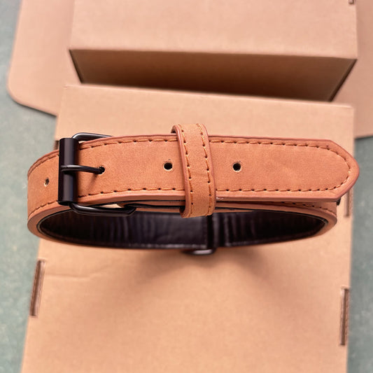 Vegetable-tanned leather dog collar